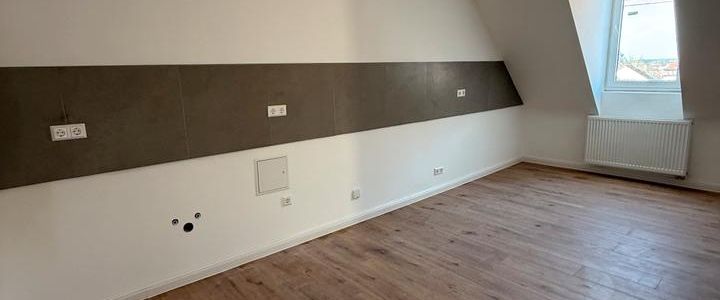 Zwei kernsanierte 3-Zimmer Dachgeschosswohnungen in Stadtlage von Celle - Photo 1