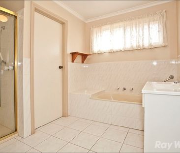 2/57 Watsons Road, Glen Waverley - Photo 4