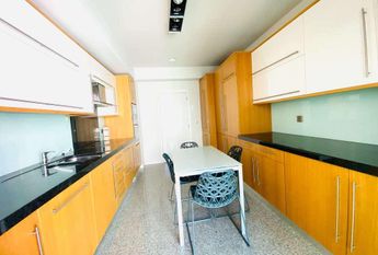 4 Bedroom Apartment with parking, Telheiras, Lisboa