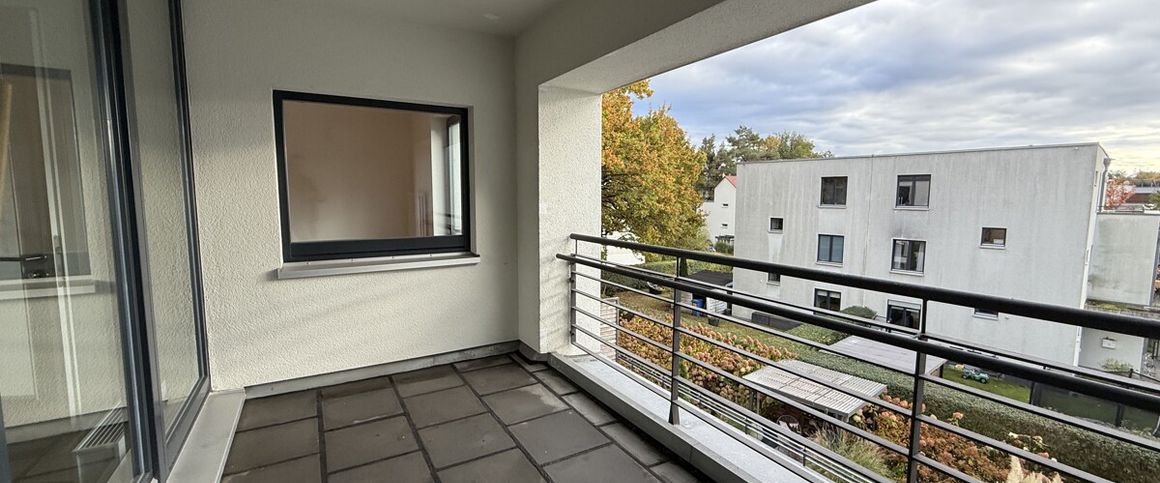Moderne 3-Zimmer-Wohnung mit großen überdachten Balkon, in den Wannenseegärten - Foto 1