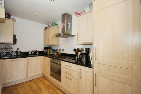 2 bedroom property to rent - Photo 5
