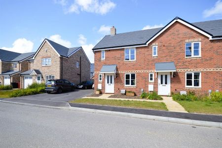 2 bedroom terraced house to rent - Photo 5