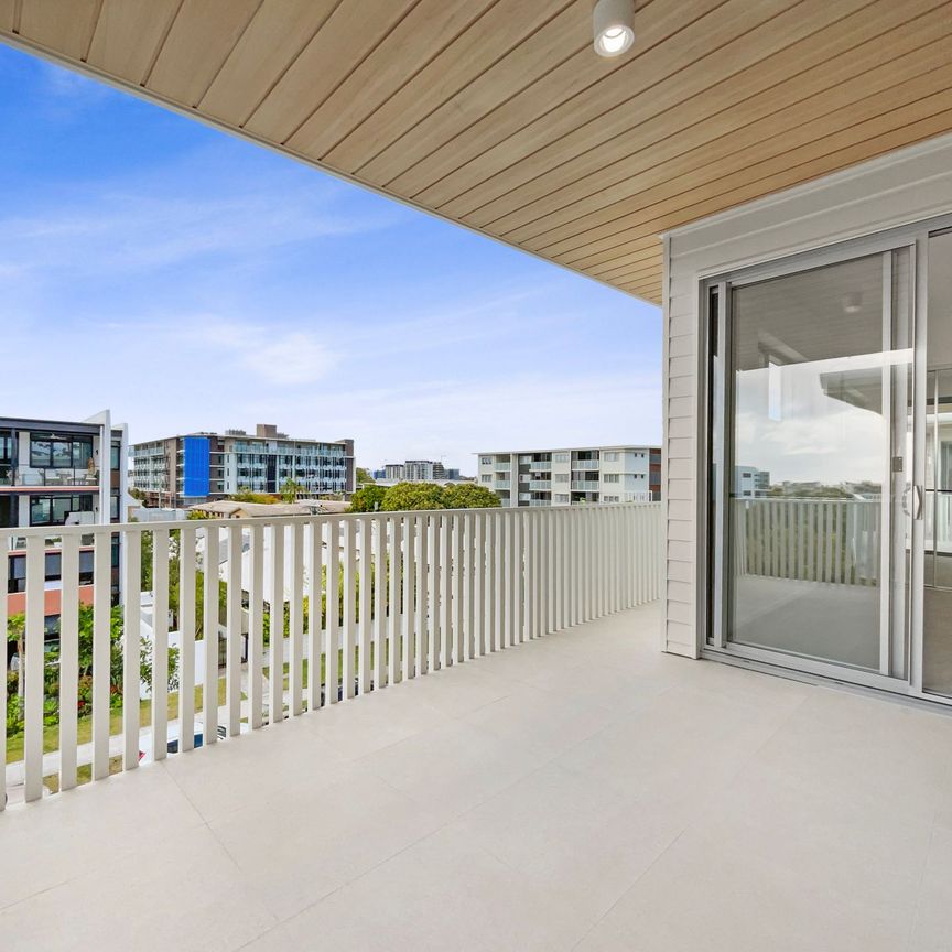 Stunning Apartment Only a Stones Throw to Everything! - Photo 1