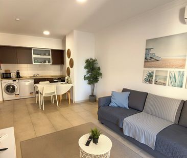 Apartamento T0 transformado em T1 para Arrendamento em Portimão - Photo 5