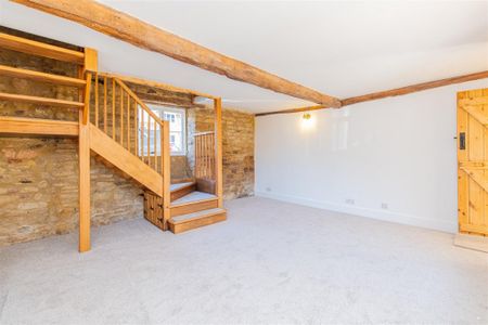 2 bed House - Semi-Detached To Let - Photo 2