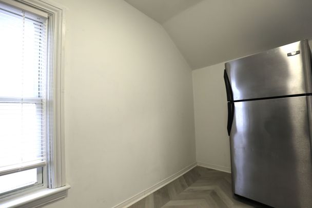 For Lease - 148 Victoria Avenue Unit# Upper level unit, Hamilton, Ontario - Photo 1