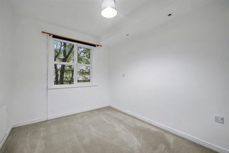 2 bedroom ground floor flat to rent - Photo 4