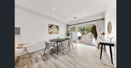 Modern 3-Bedroom Townhouse in Prime Donvale Location - Photo 3