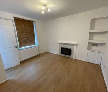 Crown St, Swansea, SA6 - Photo 1