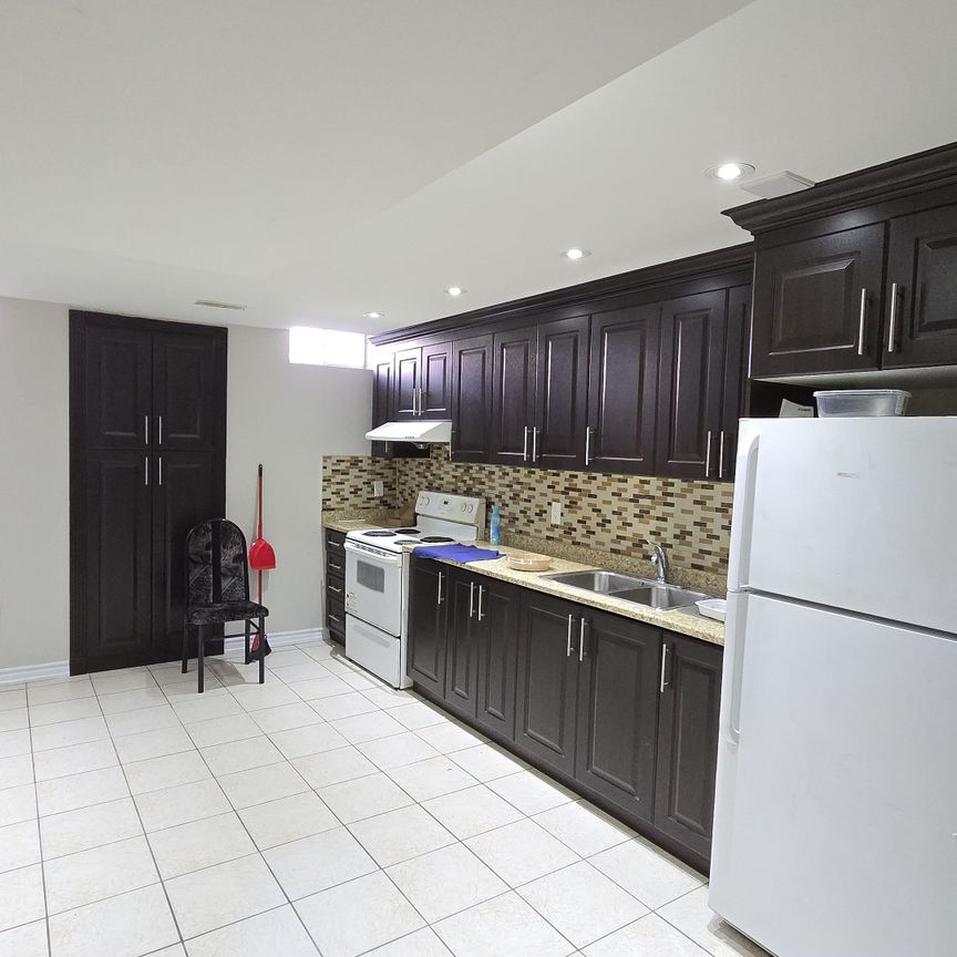 For Lease - 59 Castle Oaks Cross, Brampton, Ontario - Photo 1