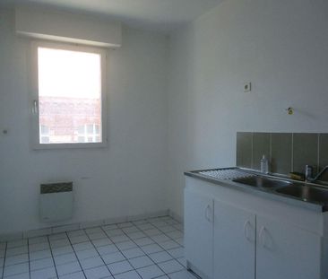 Appartement T2 en résidence situé dans le centre , rue Molière ! ré... - Photo 3