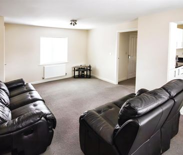 2 Bedroom Apartment for rent in Windermere Drive, Doncaster - Photo 1