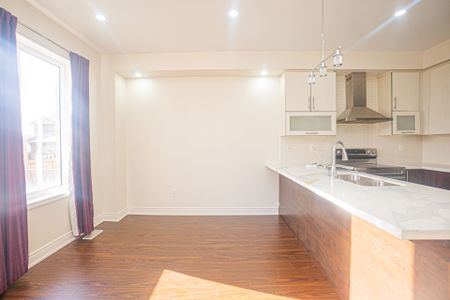 For Lease - 607 Remembrance Road, Brampton, Ontario - Photo 3