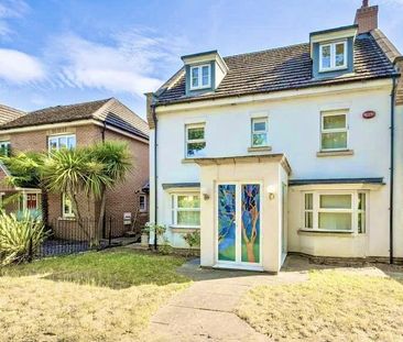 6 bedroom detached house to rent - Photo 2