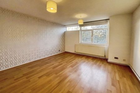 The Drive, Great Warley, BRENTWOOD - Photo 4