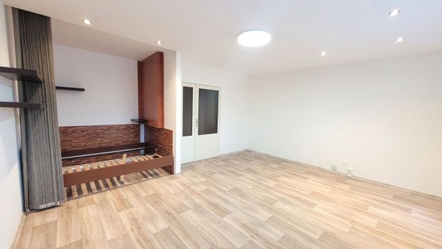 Pronájem bytu 3+1 84 m² - Photo 1