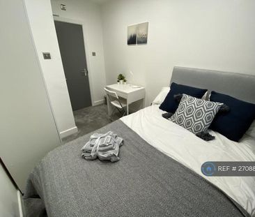 1 bedroom in a house share to rent - Photo 4