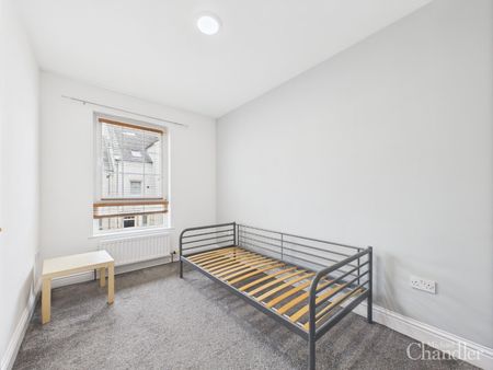 83 The Demesne, Carryduff, Belfast, BT8 8GT - Photo 4