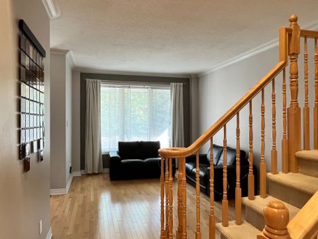 For Lease - 129 TAPESTRY Drive, Barrhaven, Ontario - Photo 2