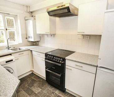 2 bedroom terraced house to rent - Photo 4