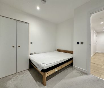 Grant Road, London - Photo 6