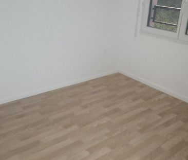 location Appartement T2 DE 46.67m² À ARPAJON - Photo 4