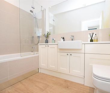 2 bedroom apartment to rent - Photo 2