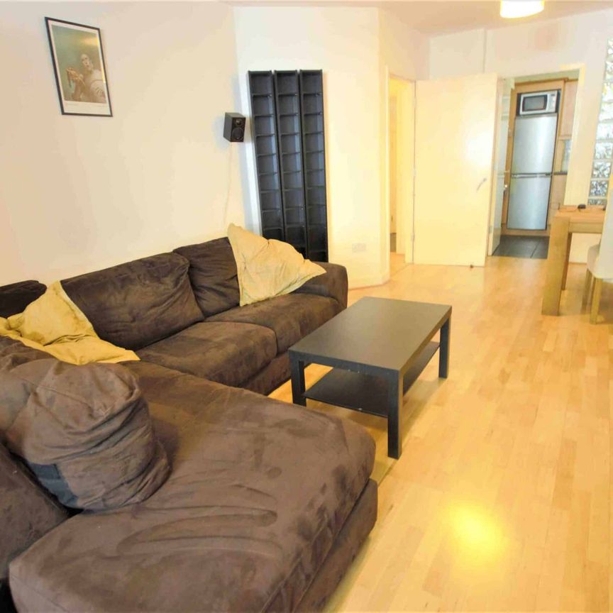 Dakota Court, Royal Canal Bank, Dublin 7 - Photo 1