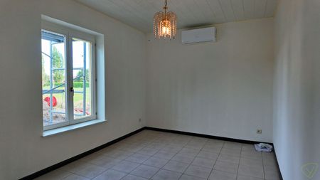 Opgefriste woning met 3 slaapkamers en tuin in Sint-Jan-in-Eremo - Photo 5