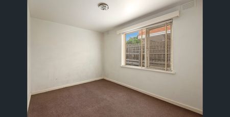 2/30 Elm Street, Hawthorn - Photo 3