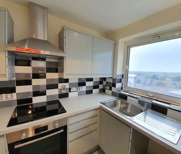 2 Bed Flat, Spectrum Tower, IG1 - Photo 3