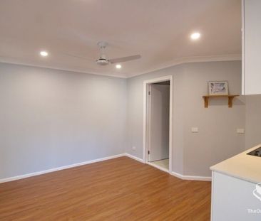 Quite and leafty One bedroom one study - Photo 1