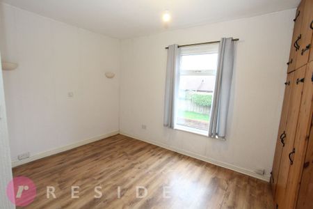 Pilsworth Road, Heywood - Photo 4