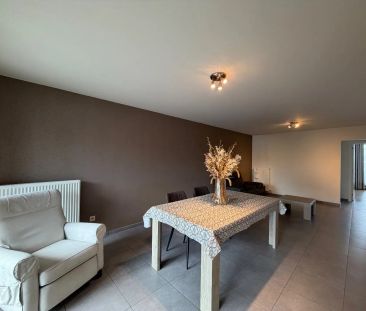 Gezellig en mooi appartement met 2 slaapkamers en autostaanplaats t... - Photo 2