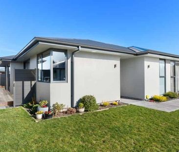 Stylish & Low-Maintenance Living at Solway Country Estate - Photo 3