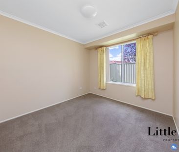 19 Patrick Brick Court, Queanbeyan NSW 2620 - House For Rent | Domain - Photo 1