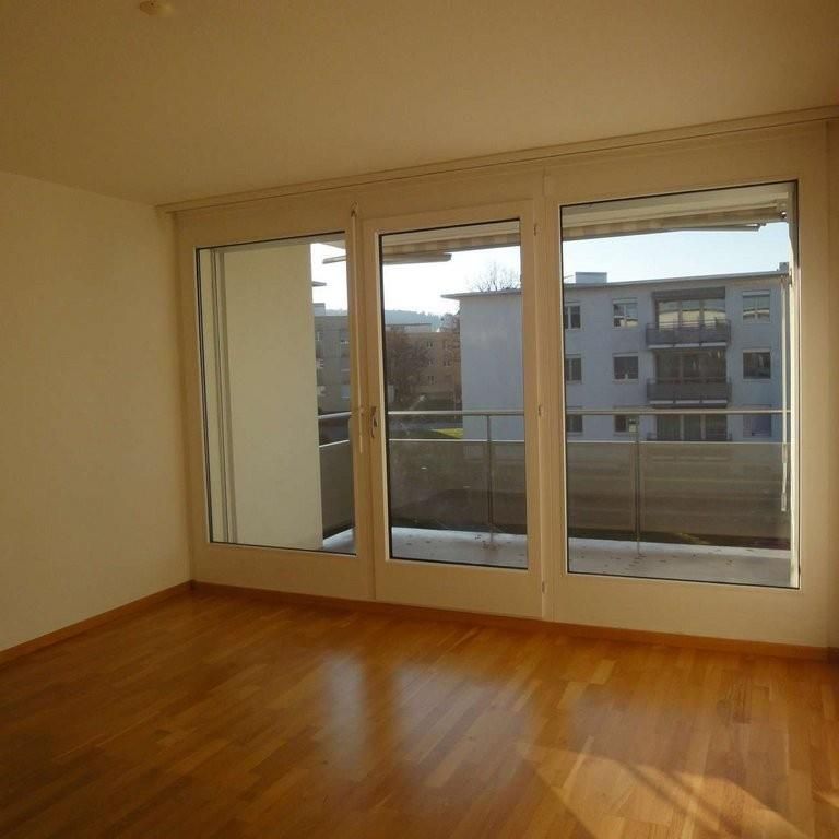 Gemütliche 2-Zimmer-Wohnung in Dübendorf zentral gelegen - Photo 1