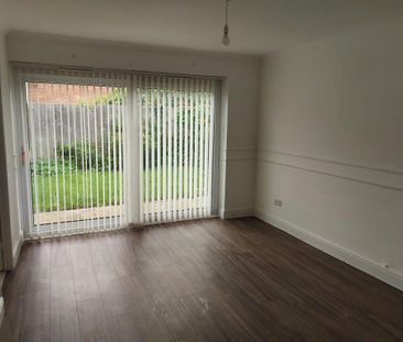 3 bedroom terraced house to rent - Photo 6