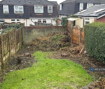 4 bedroom semi-detached house to rent - Photo 5