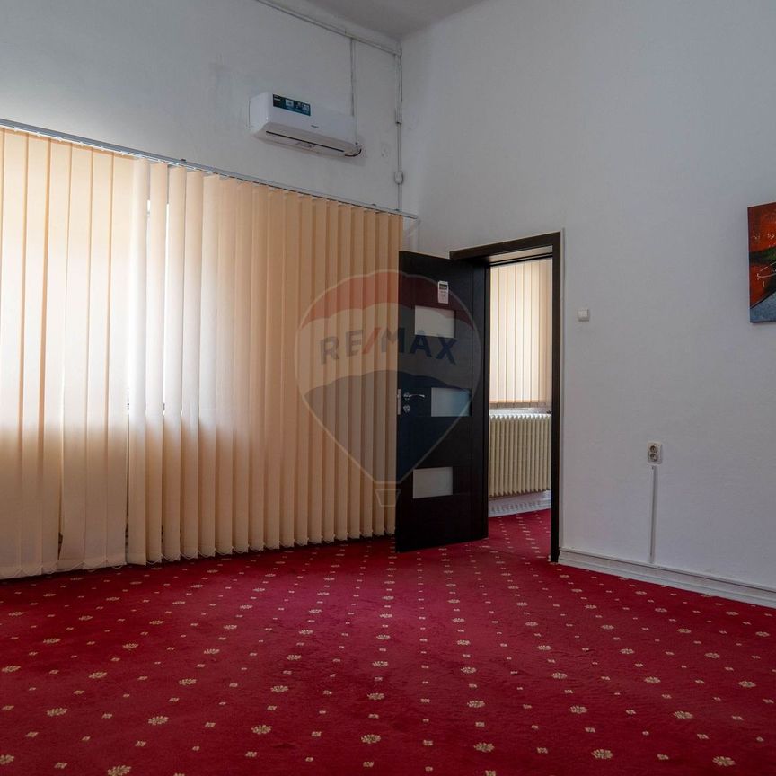 Casă 4 camere/ 467 curte+garaj/ Vatra Luminoasă - Fotografie 1