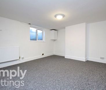 1 Bed property for rent - Photo 2