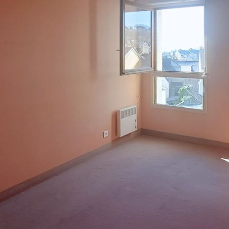 Location Appartement 3 pièces 78m² - Photo 3