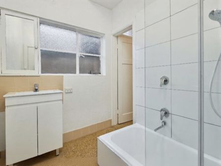 1/49A Tennyson Street, Elwood VIC 3184 - Apartment For Rent | Domain - Photo 2