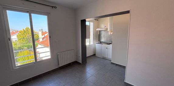 Location Appartement 1 pièce 18m² CLERMONT FERRAND 63000 - Photo 2