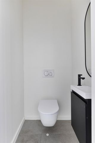 Gerenoveerd gelijkvloers appartement met één slaapkamer te huur - Photo 3