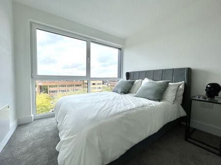 2 bedroom penthouse to rent - Photo 3