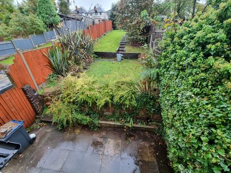 2 bedroom semi-detached house to rent - Photo 2