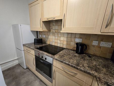 2 bedroom flat to rent - Photo 3