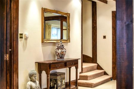 5 bedroom detached house to rent - Photo 2