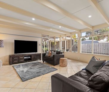 Tropical Coastal Retreat- includes pool and lawn maintenance - Photo 5